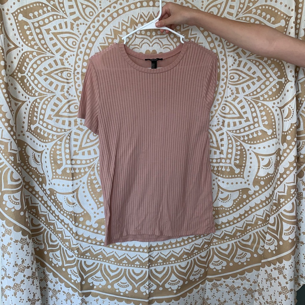 FOREVER 21 Pink ribbed T-shirt
